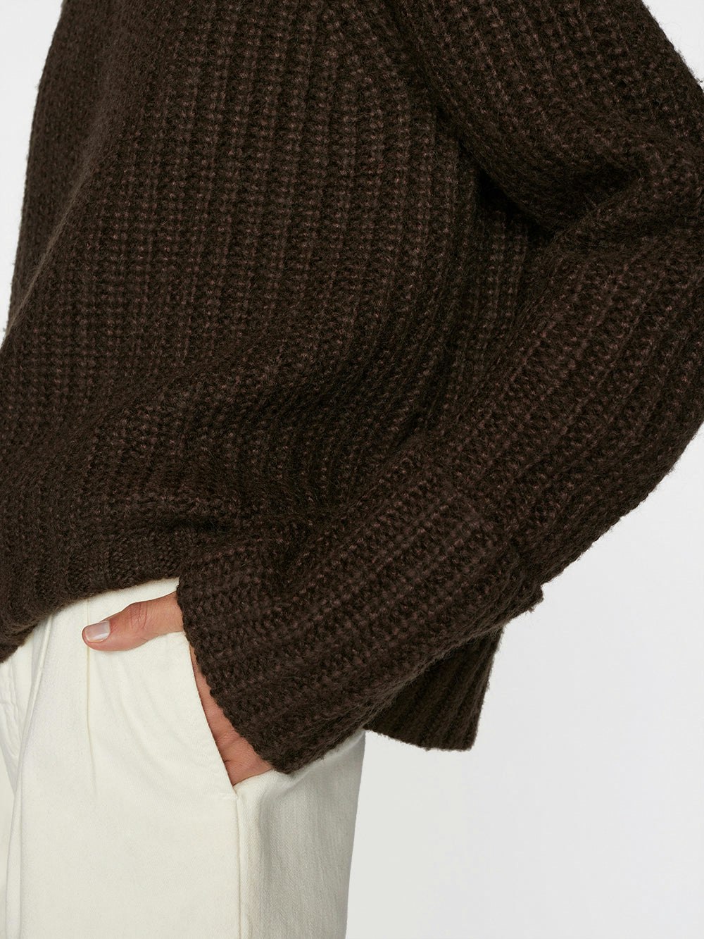 sweater side view alt:size alt:fit2